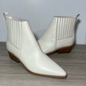 Marc Fisher LTD Yarita Pointed Toe Bootie (Women) Size 8.5